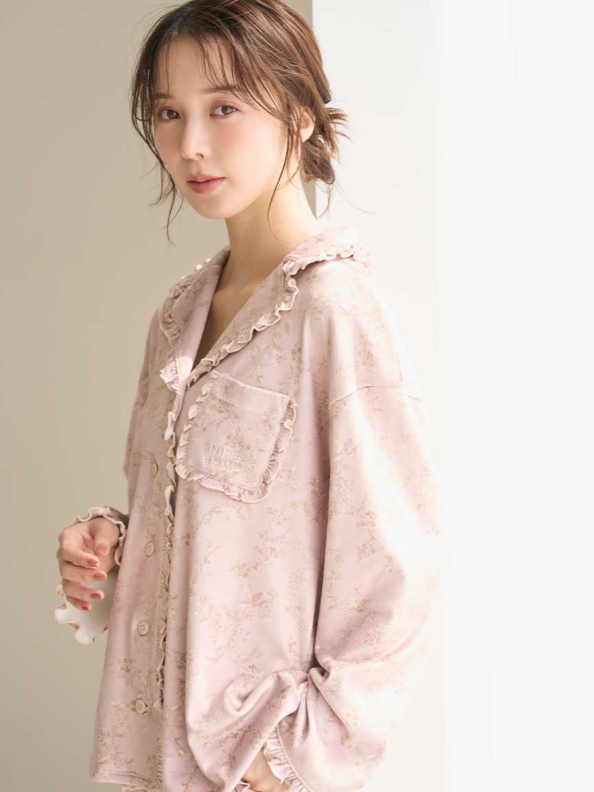 2025新作 SNIDEL  カットレーヨン開襟シャツ 上下セット 2025新作 SNIDEL カットレーヨン開襟シャツ 上下セット カット