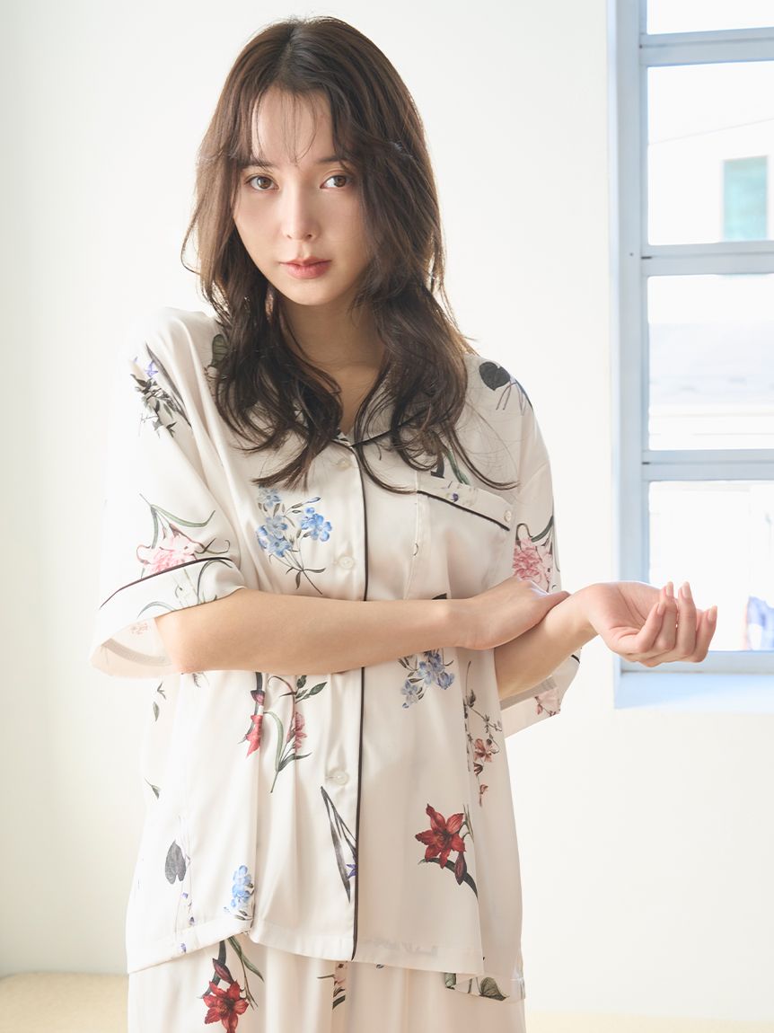 ミリタリー サテン シャツ 羽織り かわいい スナイデル SNIDEL バックサテンシャツ(シャツ・ブラウス)｜トップス｜SNIDEL(スナイデル