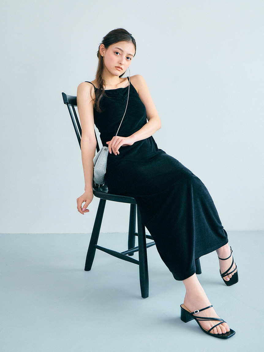 Snidel♡ロンパース SNIDELのリボンネックロンパース🩶 シルエットが綺麗！かわいすぎるよ