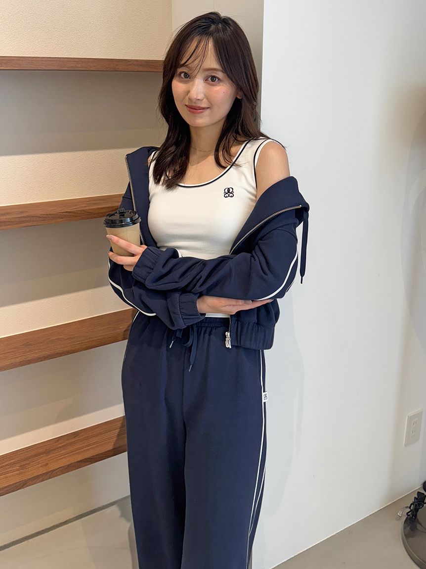 【正規品】♥️スナイデル UVカットフーディパーカー⭐️新品タグ付き⭐️フラワー 正規品】♥️スナイデル UVカットフーディパーカー⭐️新品タグ