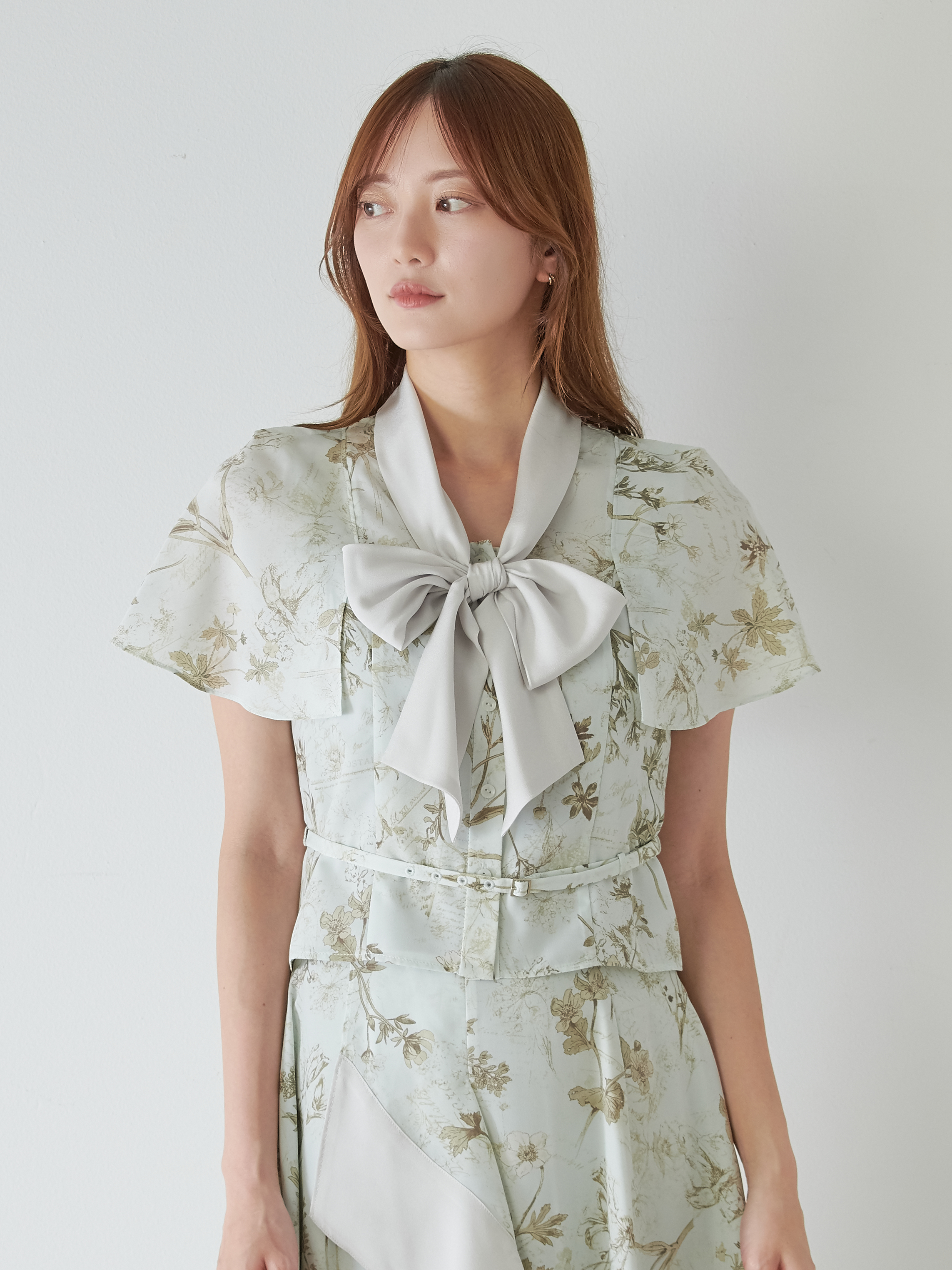 ボウタイケープブラウス(ブラウス)｜トップス｜SNIDEL