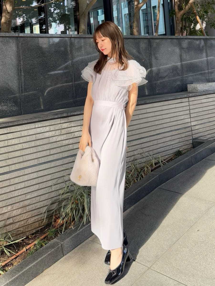 ⭕️新品タグ付き　SNIDELスナイデル　胸元ピンタック2wayミディワンピース SNIDEL（スナイデル）の「タフタボリュームミディワンピース