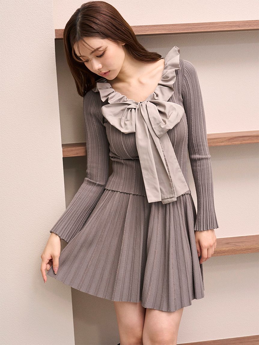 フリルボウタイセットアップ【カンヘウォン着用】(トップス＆ボトム