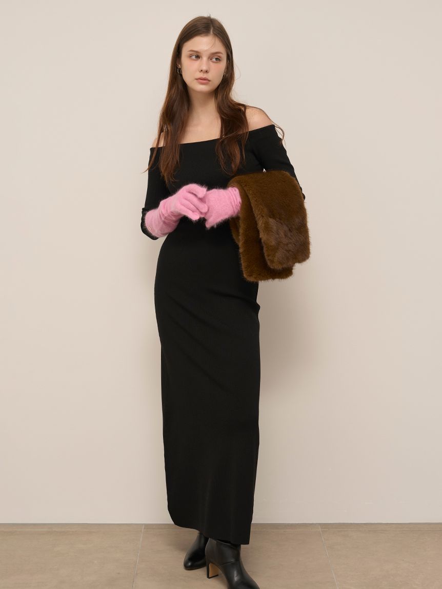 完売♥️新作新品✨ SNIDEL オフショルIラインニットワンピース オフショルIラインニットワンピース【カンヘウォン着用】(マキシ