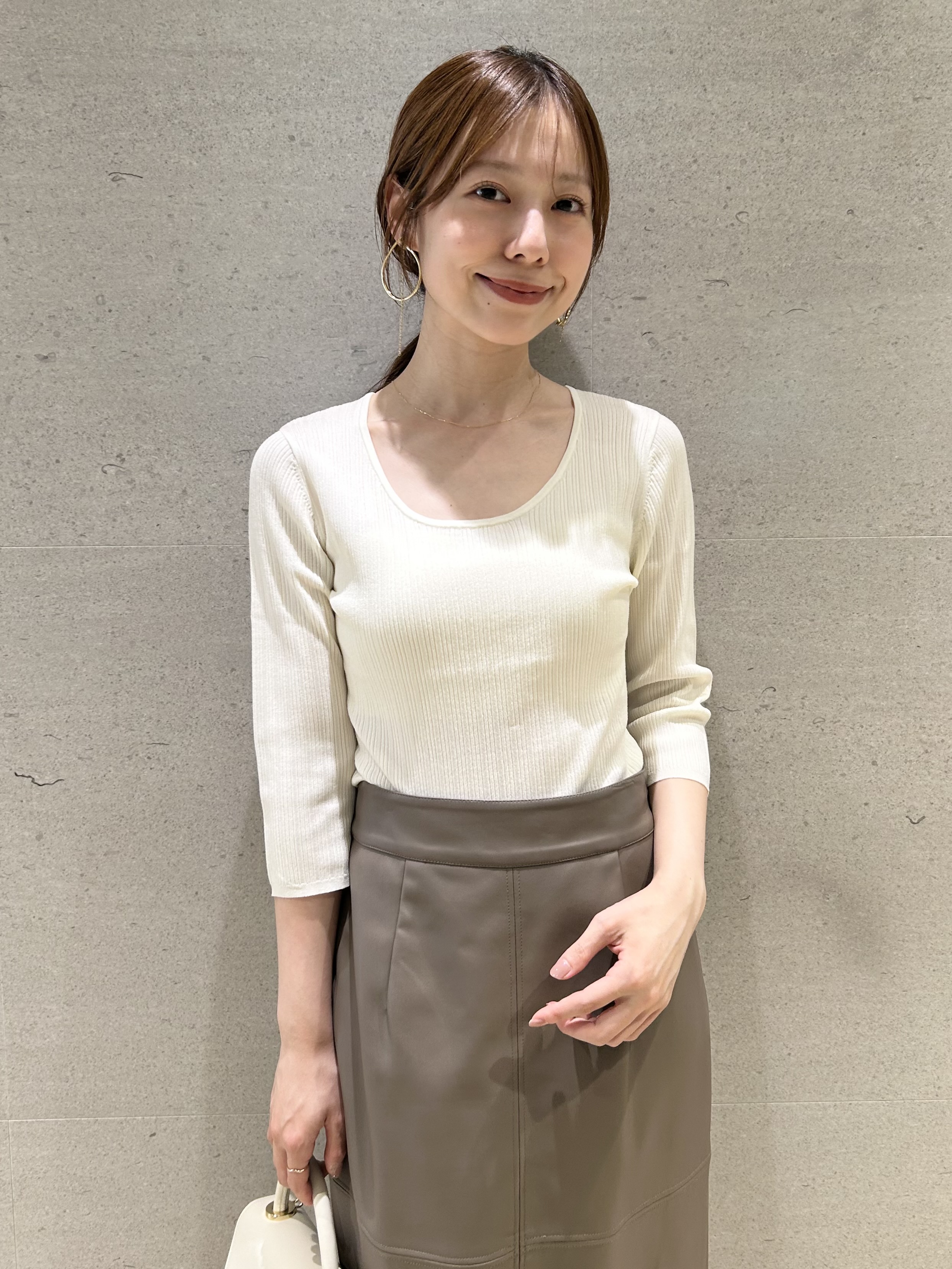 Uネックシンプルリブニットプルオーバー(ニット)｜トップス｜SNIDEL