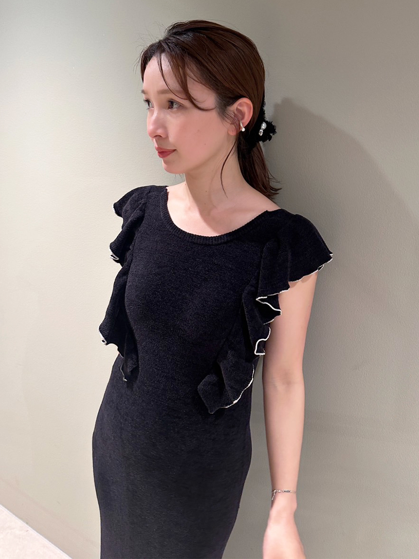 SNIDEL  スナイデルホーム フリルニットワンピース ブラック フリルニットワンピース(ワンピース)｜スナイデルホーム｜SNIDEL