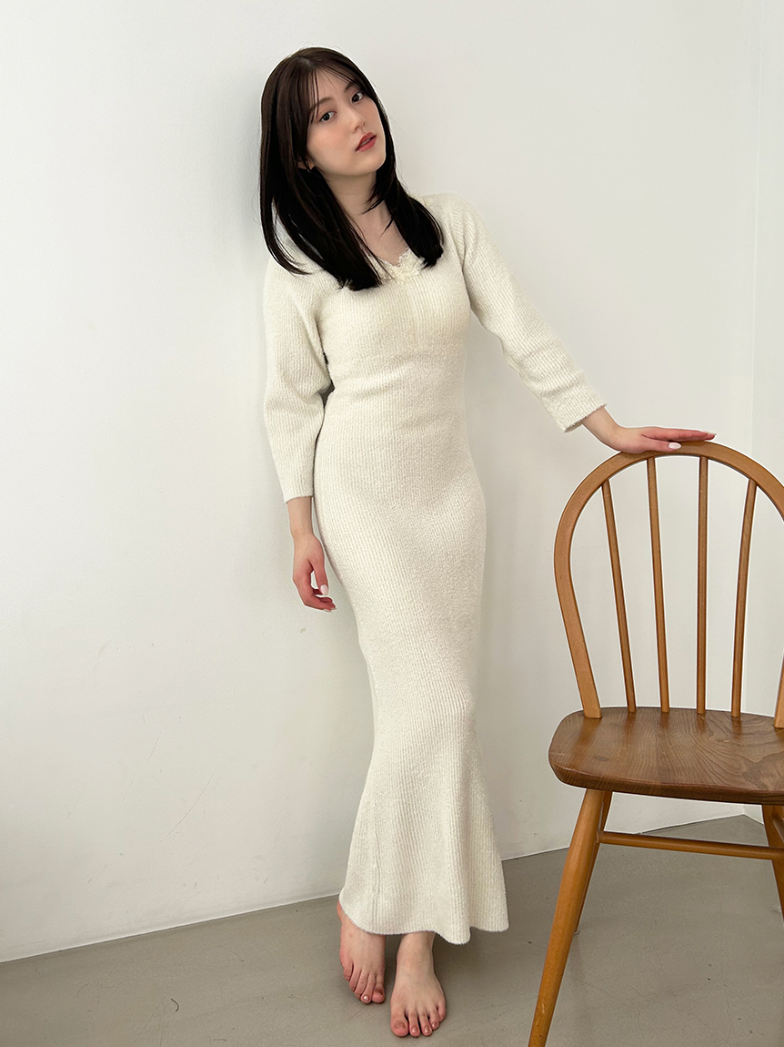 新品未使用タグ付　スナイデル　スラブニットセットワンピース　S アイボリー Warm Misty】ニットワンピース(ワンピース)｜スナイデルホーム｜SNIDEL