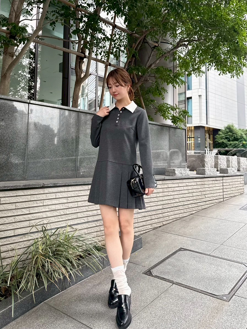 新作土日限定スナイデル Sustainable衿つきプリーツカットミニワンピース 衿つきプリーツカットミニワンピース(ミニワンピース
