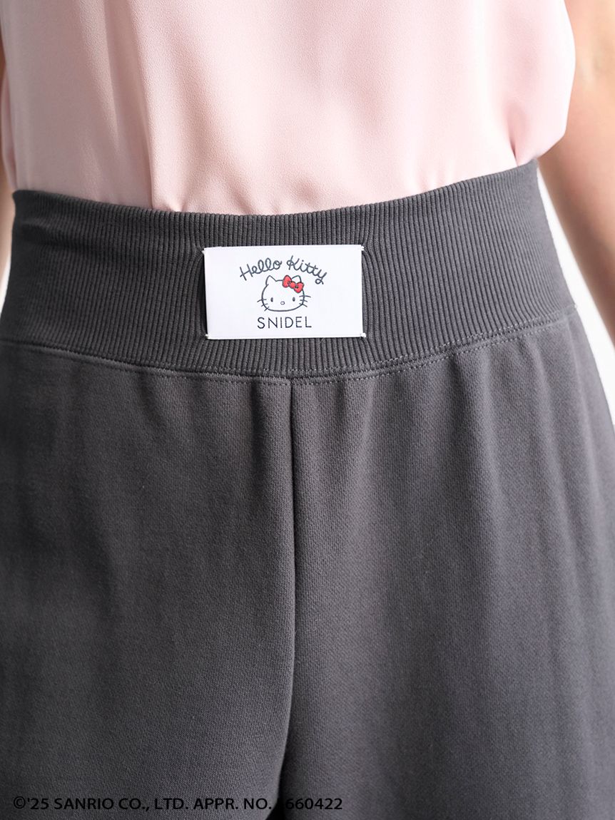 新品◇スナイデルホーム　ハローキティ　スウェット、総柄ロングパンツ　2点セット 新品◇スナイデルホーム ハローキティ スウェット、総柄ロング
