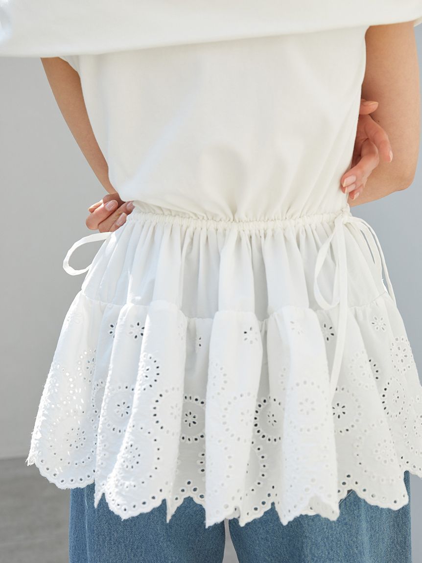 SNIDEL カットオフショルペプラムプルオーバー　WHT カットオフショルペプラムプルオーバー（カットソー/Tシャツ