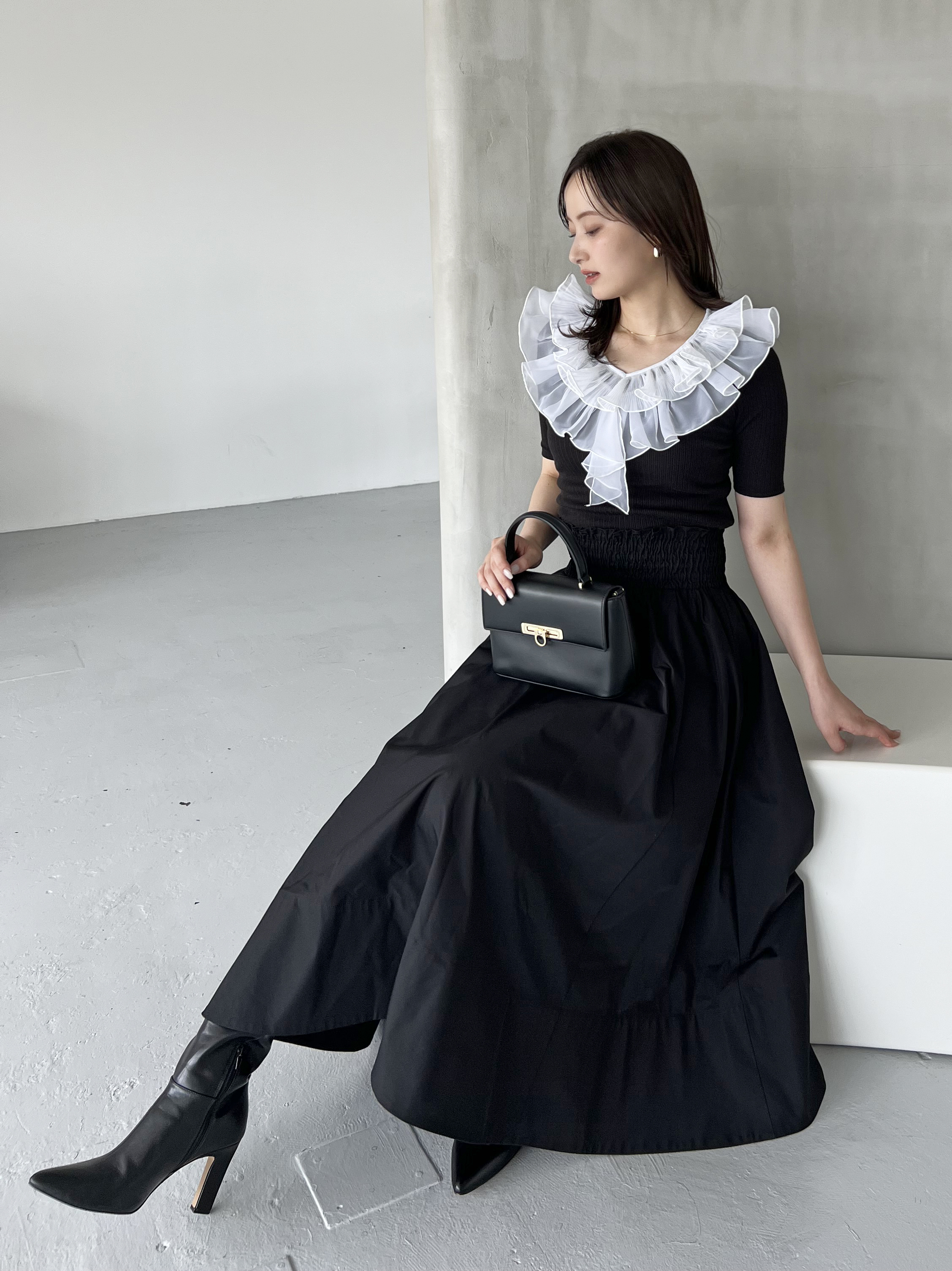 極美品♡SNIDEL フリルスリーブカットプルオーバー　ブラック snidel フリルスリーブカットプルオーバー - メルカリ