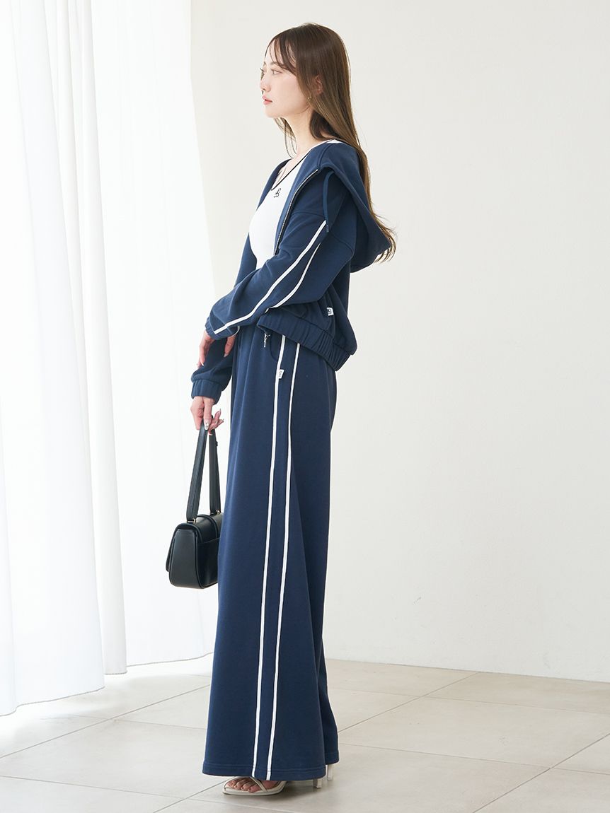 【正規品】♥️スナイデル UVカットフーディパーカー⭐️新品タグ付き⭐️フラワー 正規品】♥️スナイデル UVカットフーディパーカー⭐️新品タグ