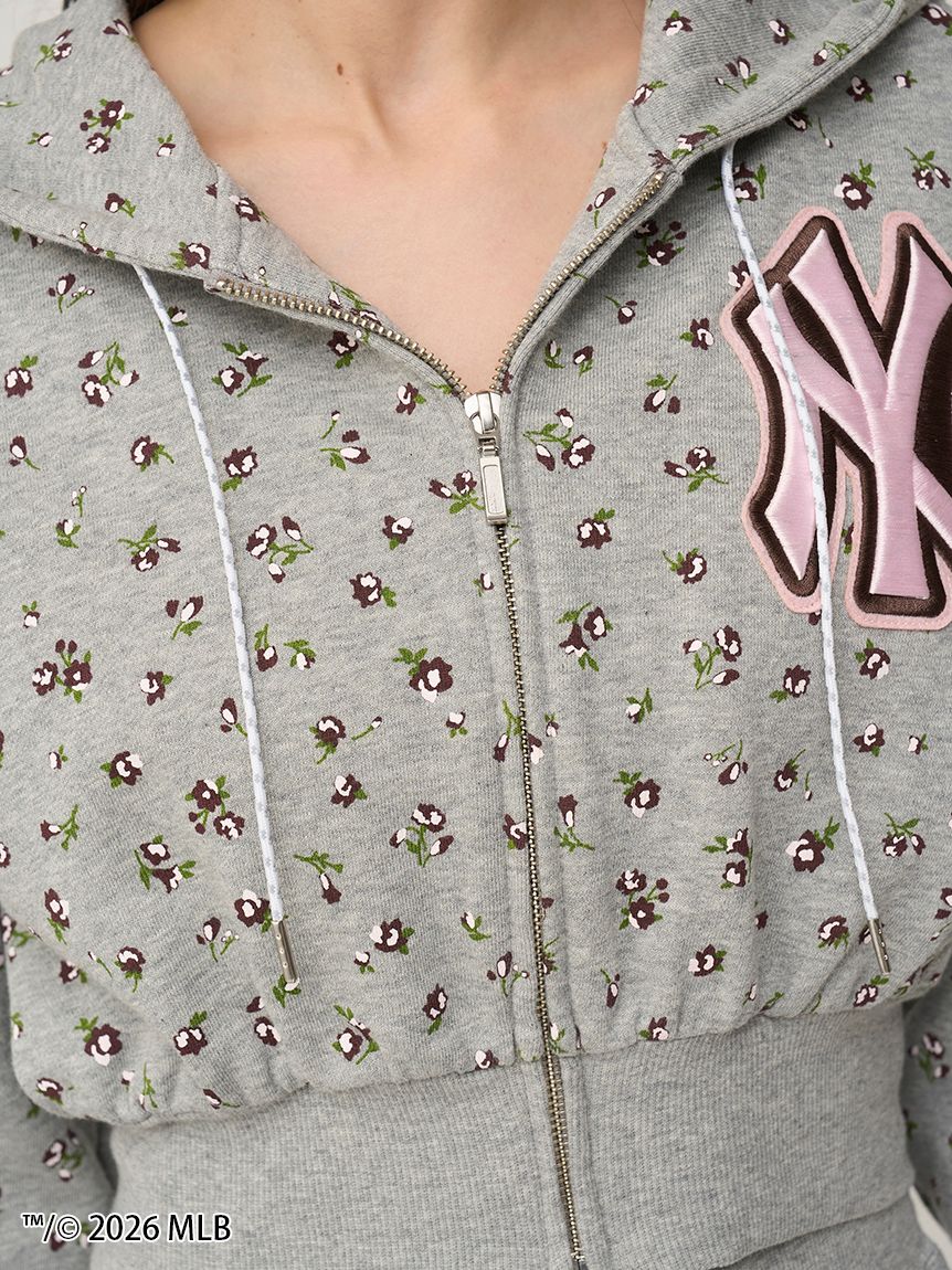 新品♥️SNIDEL 【MLB】Sustainableワンポイントフーディー MLB】Sustainableワンポイントフーディー(パーカー・スウェット