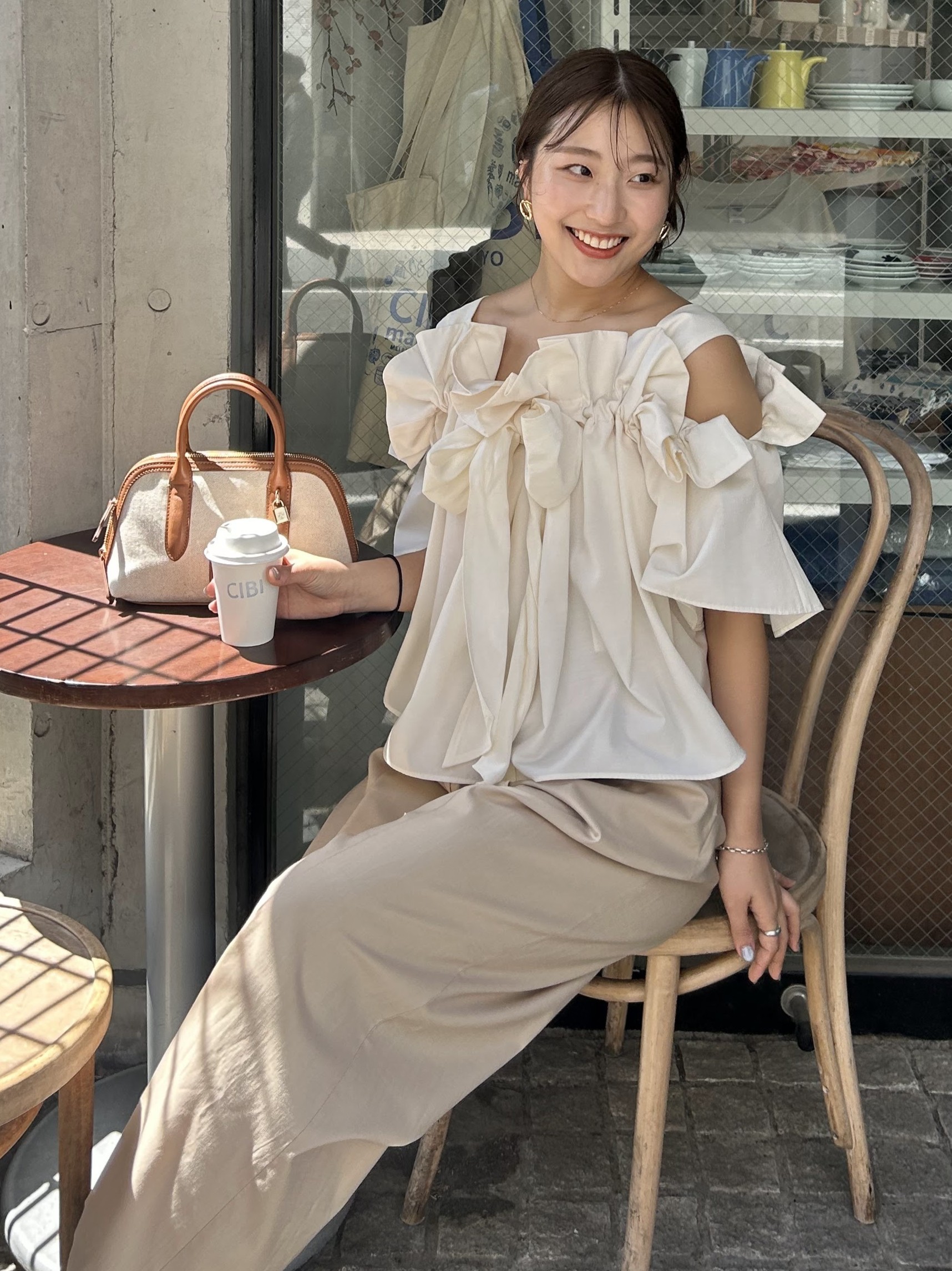 SNIDEL（スナイデル）の「オフショルリボンブラウス（シャツ