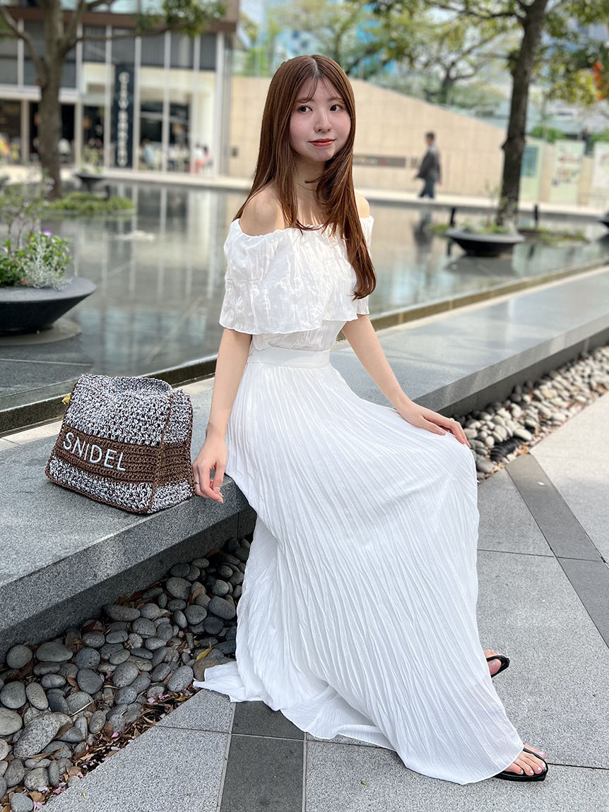 信頼も厚い プリーツオフショルブラウス(シャツ・ブラウス)｜トップス カットソー(半袖+袖なし)