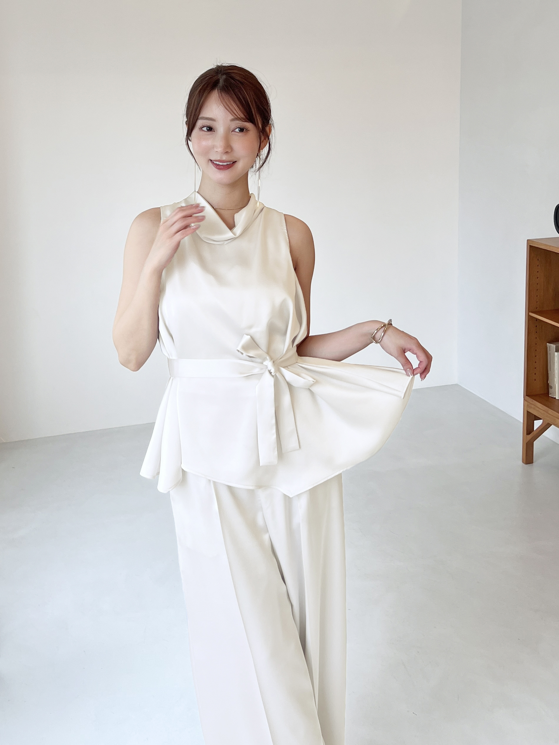 タイ付きサテンチュニック(シャツ・ブラウス)｜トップス｜SNIDEL