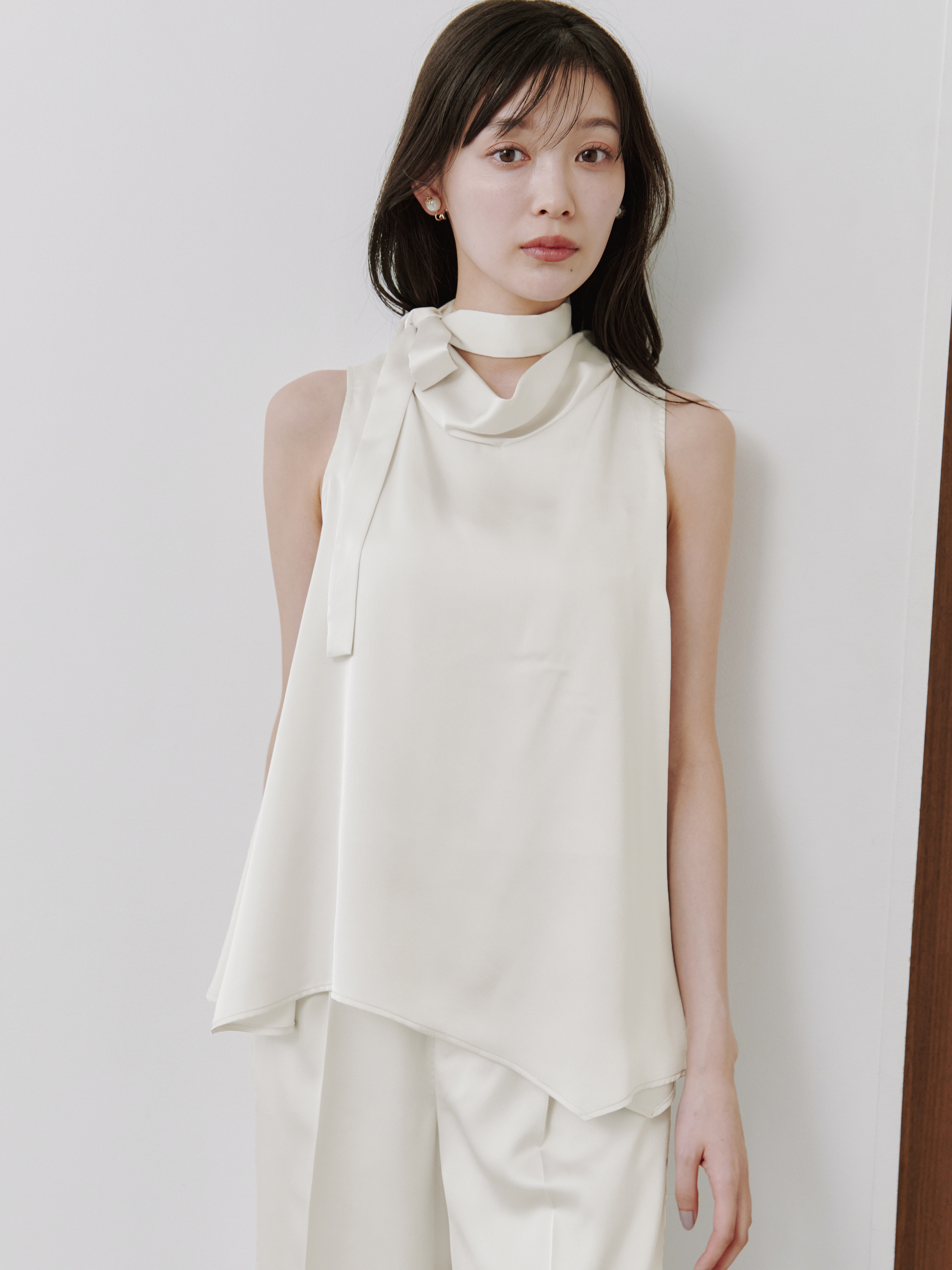 SNIDEL♡チュニックブラウス　ほしのあきさん着用 SNIDEL（スナイデル）の「エンボスシアーチュニックブラウス