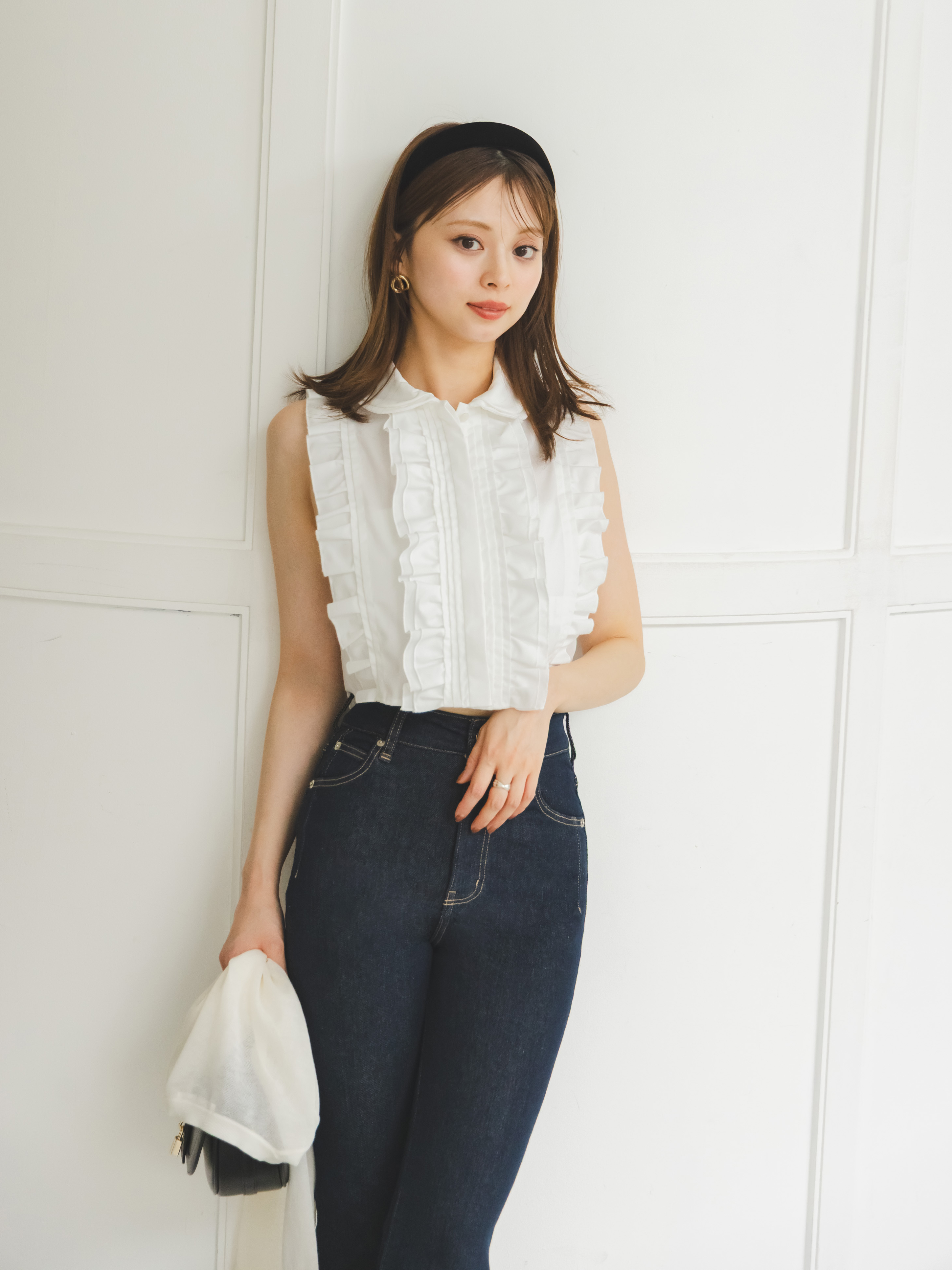 ＼期間限定10%OFF／1〜3日以内に発送/SNIDEL スナイデル  ノースリクロップドフリルシャツ SWFB254124  25FW 2025秋冬 キャンセル返品不可 ノースリクロップドフリルシャツ(シャツ)｜トップス｜SNIDEL