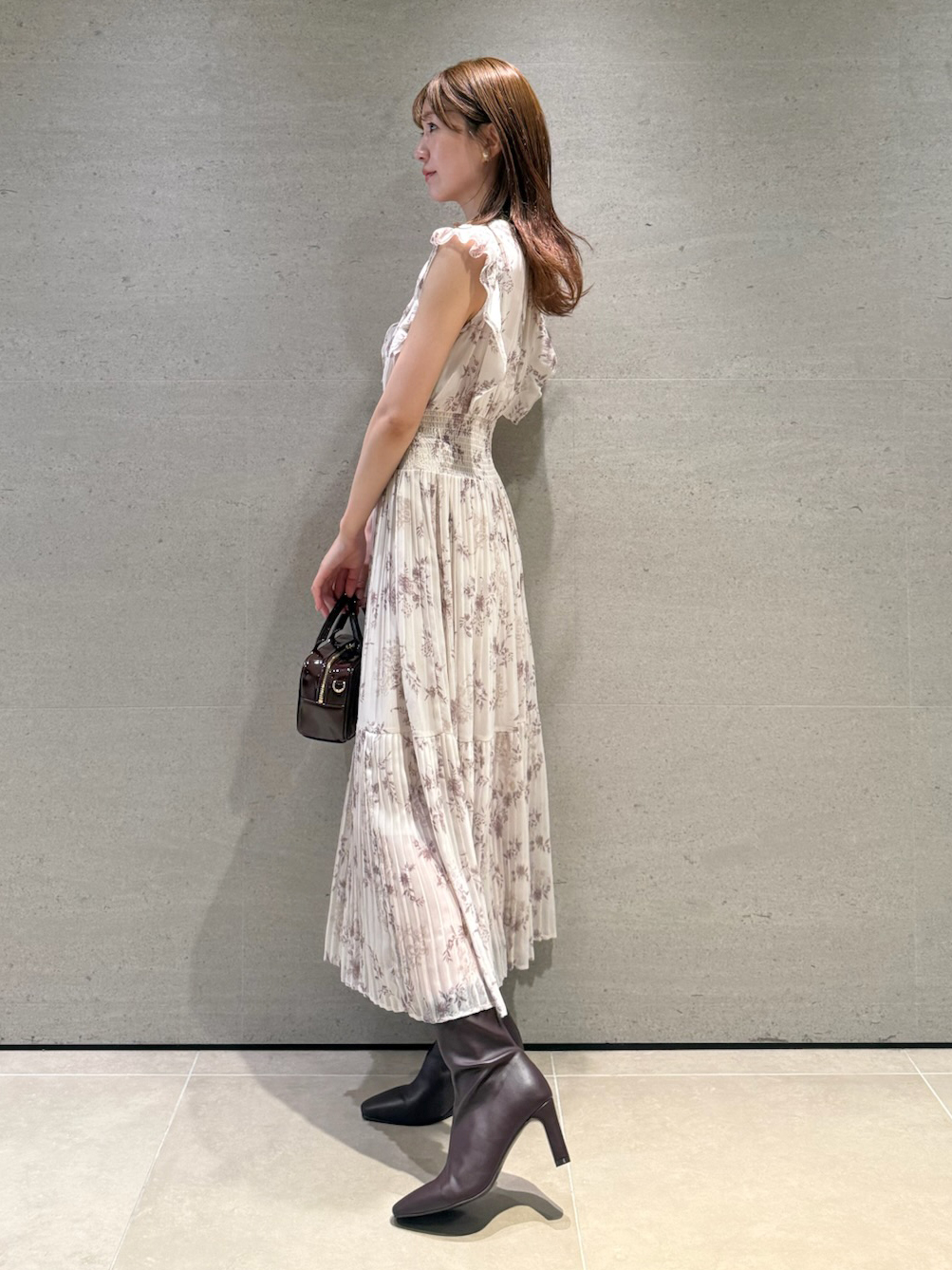 完売色♥️新作新品✨SNIDEL プリントプリーツシャーリングワンピース✨サイズ2 00サイズあり】プリントプリーツシャーリングワンピース(マキシ