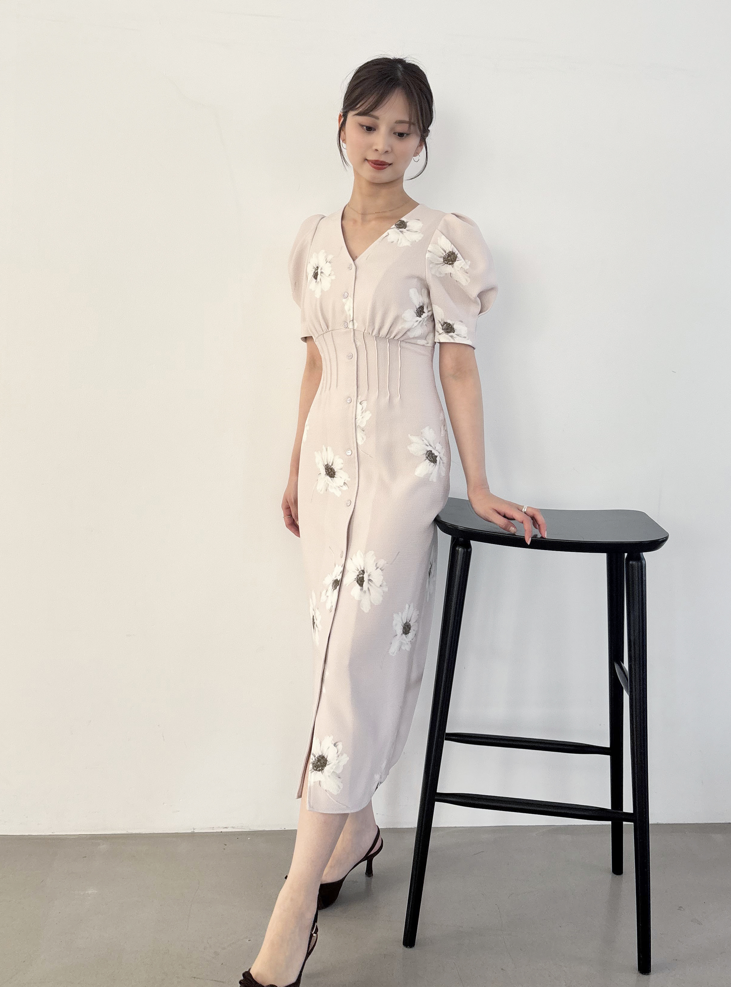 DOLCE&GABBANA フラワープリント タイト ワンピース VIP SALE】DOLCE&GABBANA リリープリント ミディ丈 ドレス