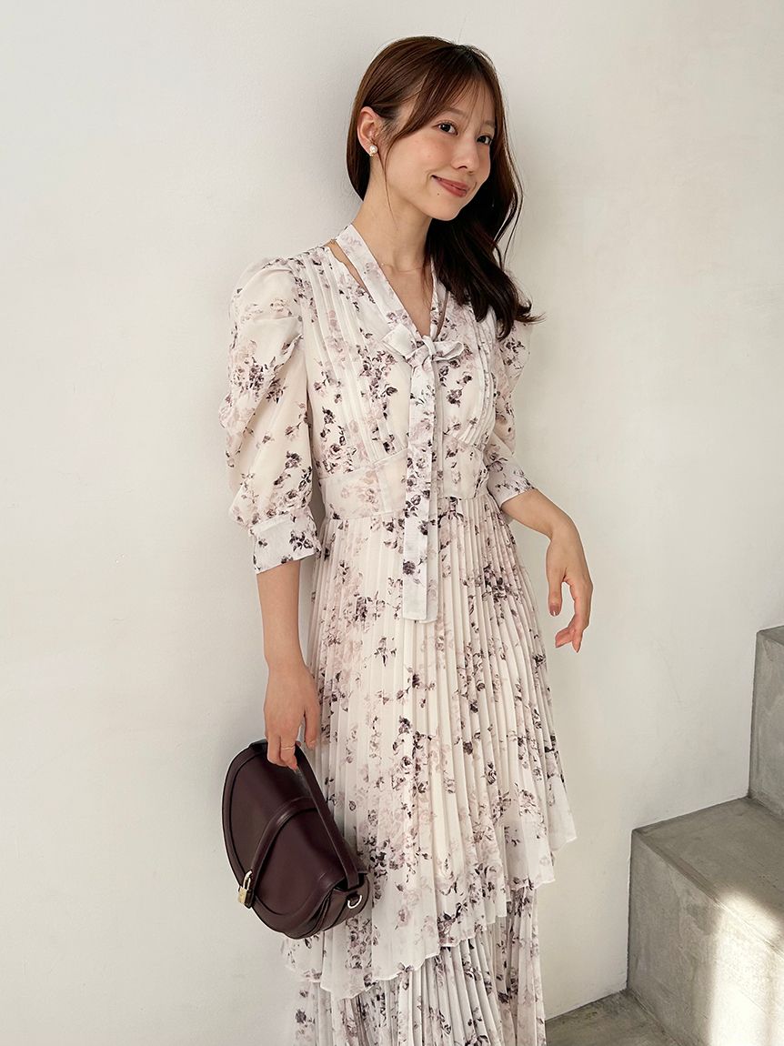 Sustainableプリーツプリントワンピース(マキシ・ロングワンピース