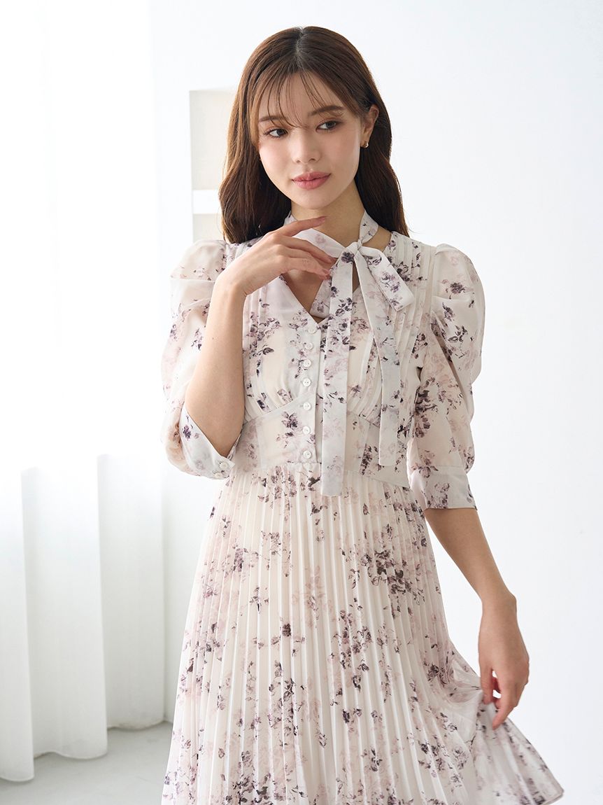 Sustainableプリーツプリントワンピース(マキシ・ロングワンピース