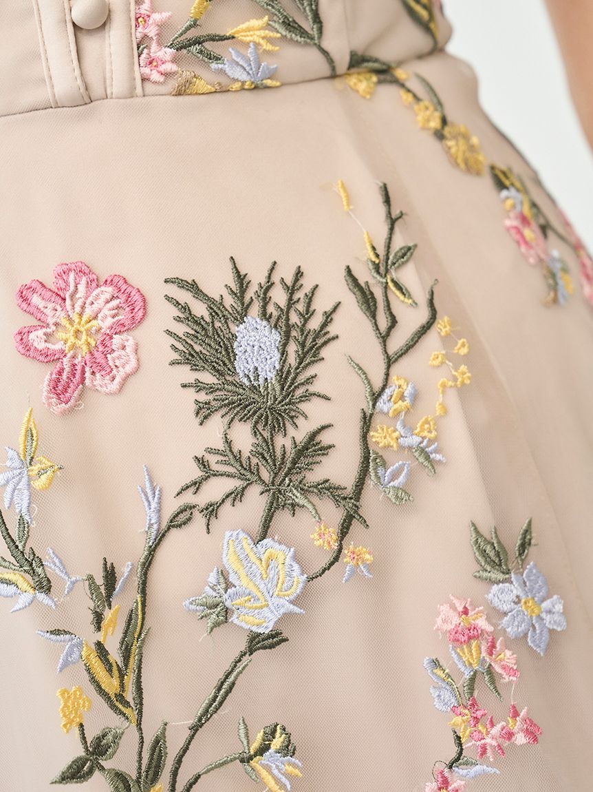 エンブロイダリーチュールドレス【カンヘウォン着用】(マキシ・ロング