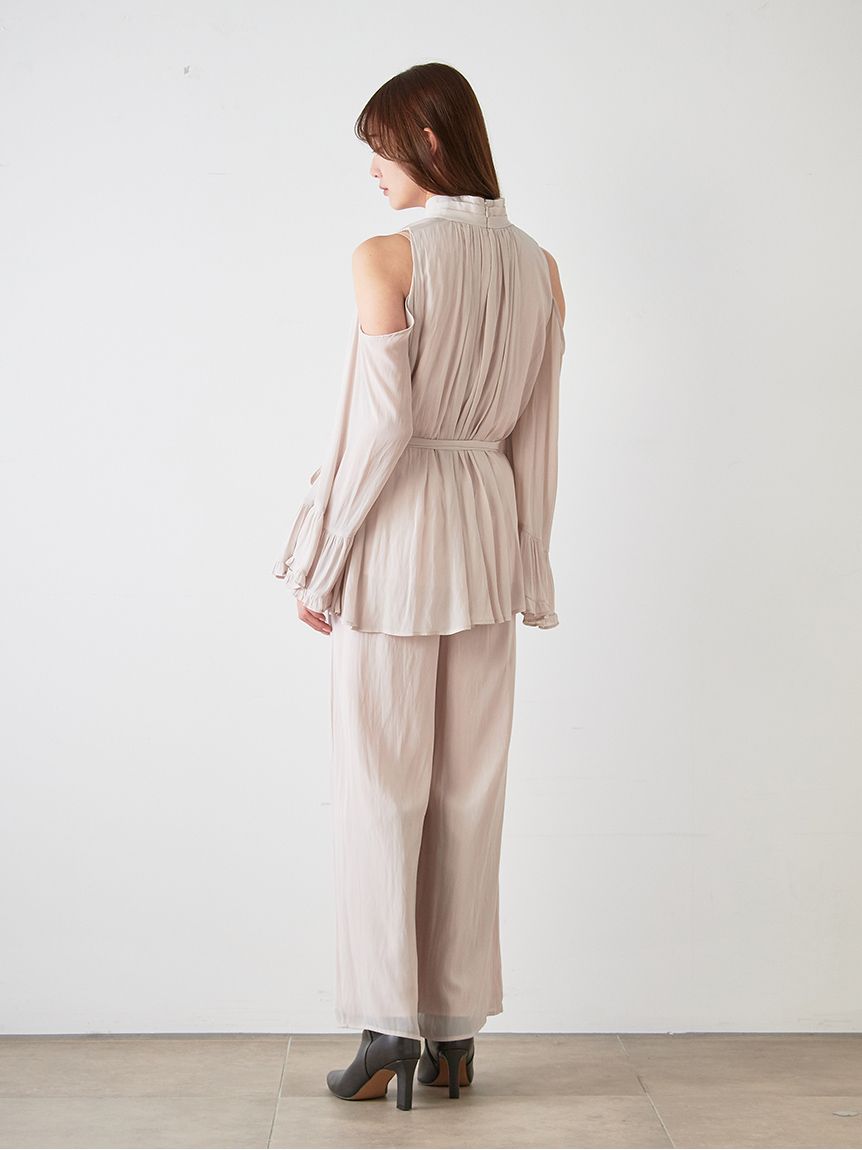 コールドショルダーパンツセットアップ(トップス＆ボトムセット