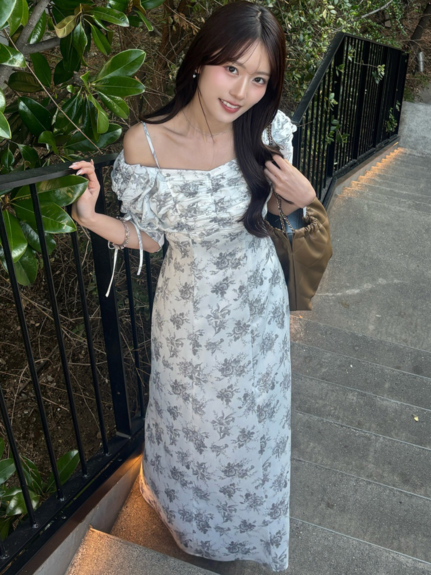 SNIDEL ROSEプリントワンピース WEB限定/ROSE Collection】ROSEプリントワンピース(ロングワンピース
