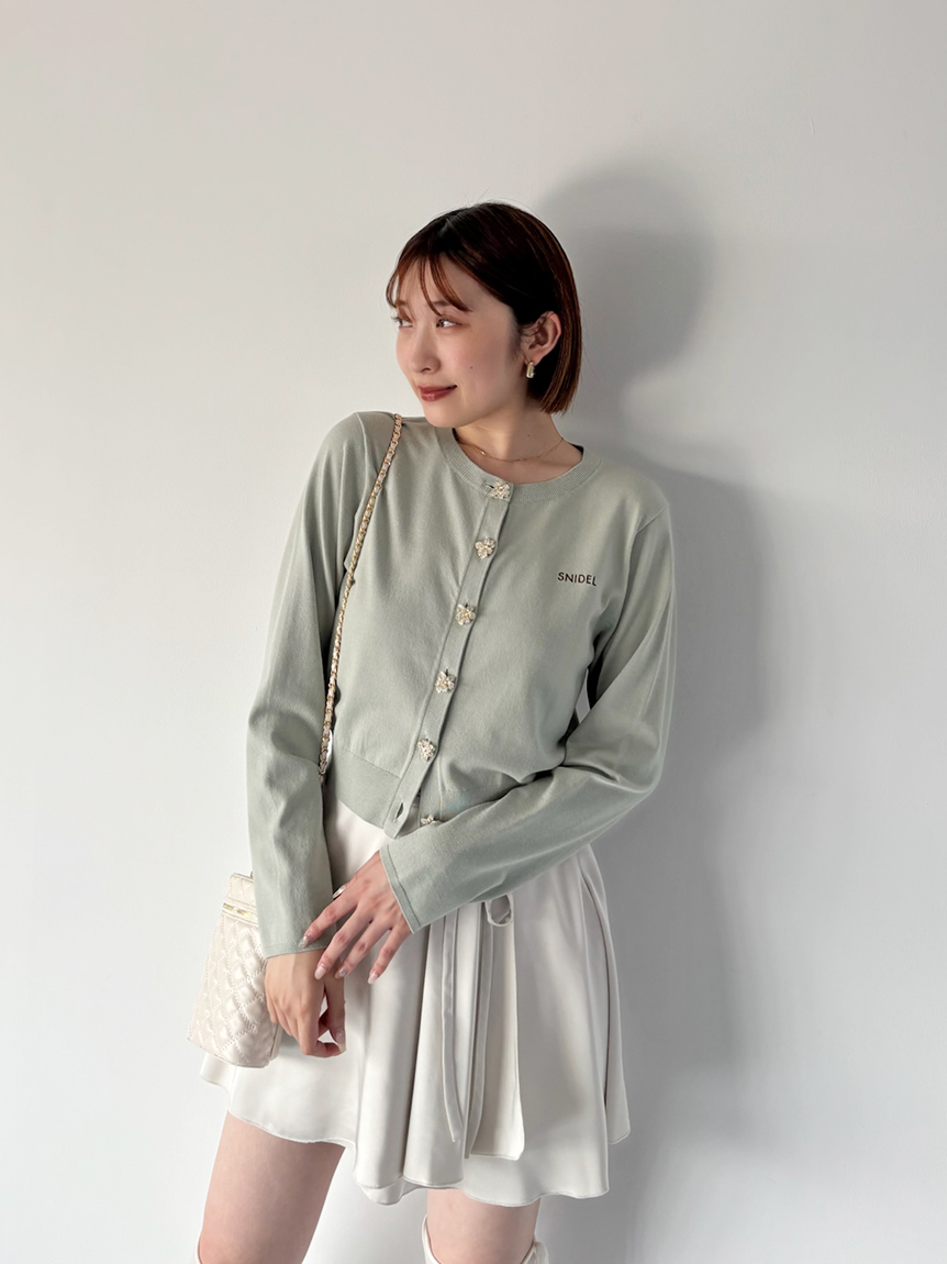 レミたん♡　SNIDEL ブラウス&キャップ Chacott】サテンラップスカショ（ショートパンツ）｜SNIDEL