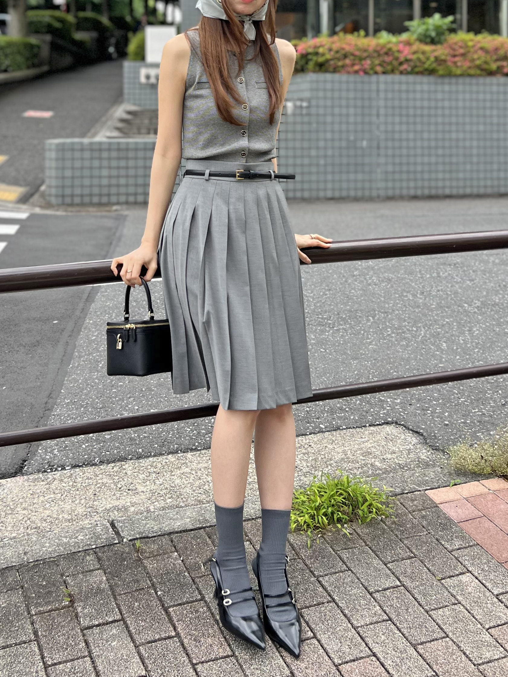 SWFS252146_p_21_LL.jpg