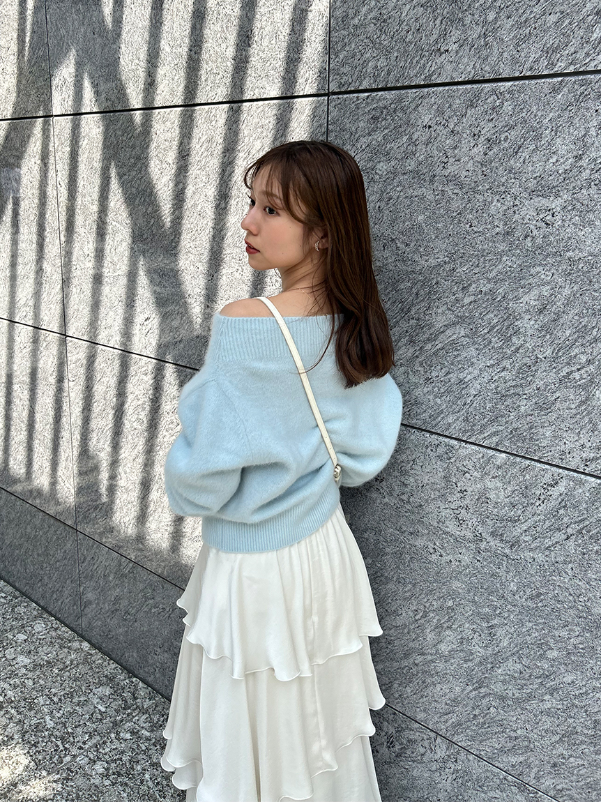 スカート SARRI 秋冬にニットとブーツで合わせたくて買ったZARAのサテンスカート