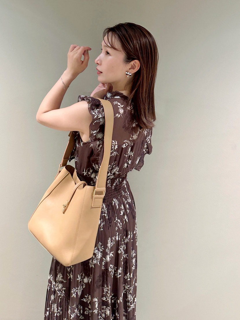 ツイストメタルトートバッグ(トートバッグ)｜バッグ｜SNIDEL