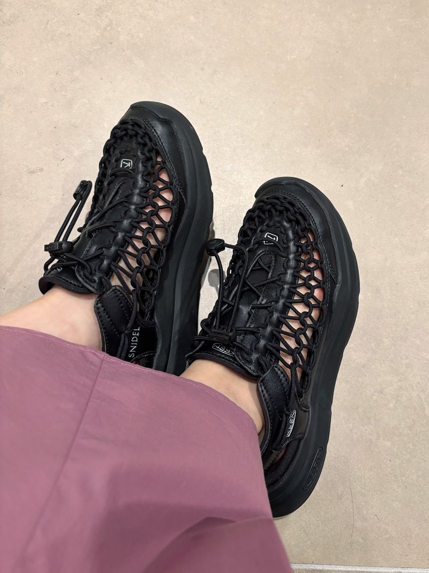 KEEN サンダル　黒　箱あり dショッピング |KEEN サンダル レディース ユニーク 1014099