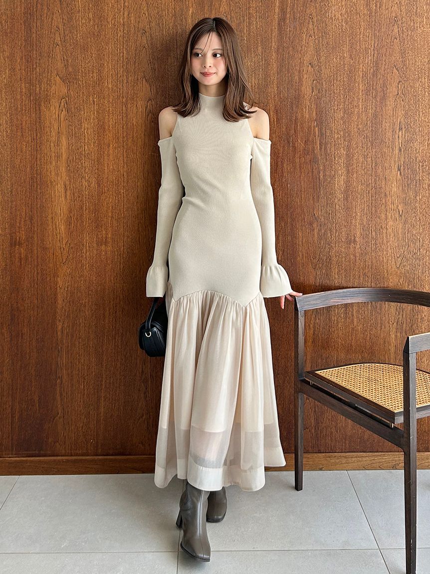 Sustainableコールドショルダーニットワンピース(マキシ・ロング