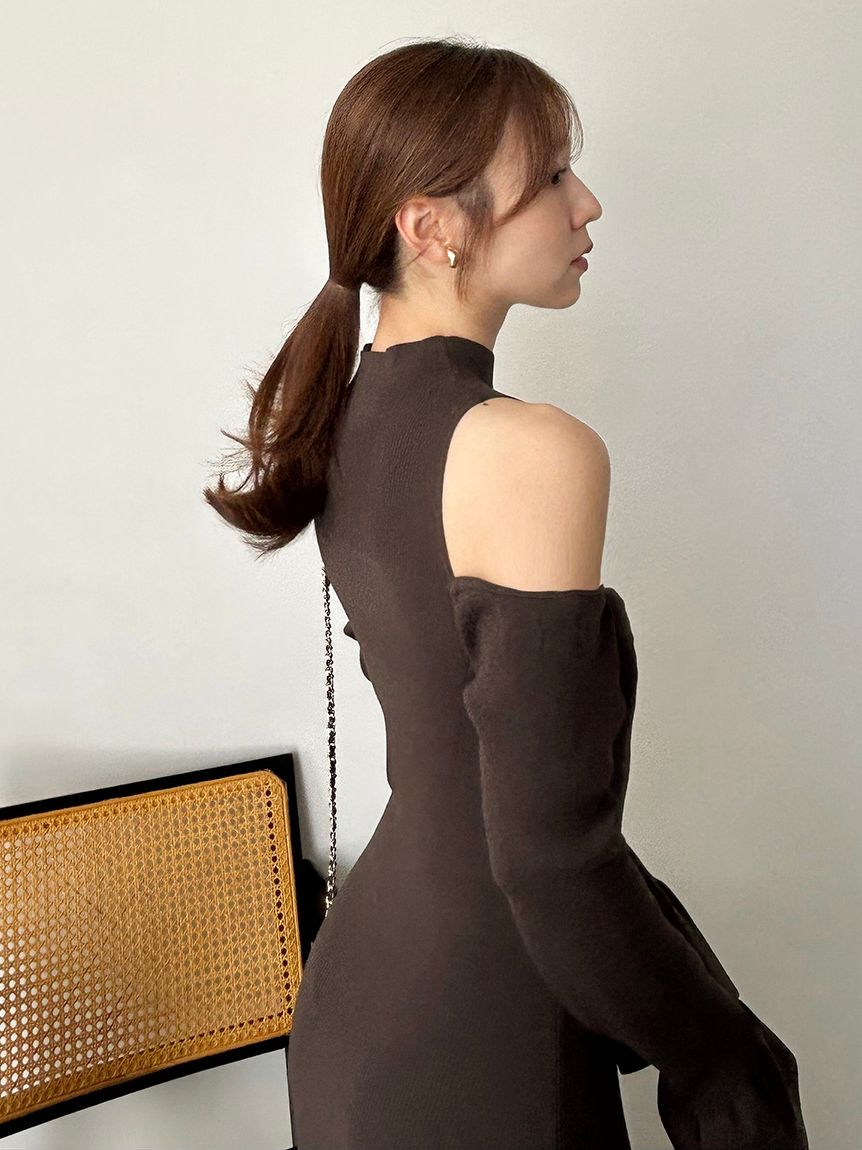 Sustainableコールドショルダーニットワンピース(マキシ・ロング