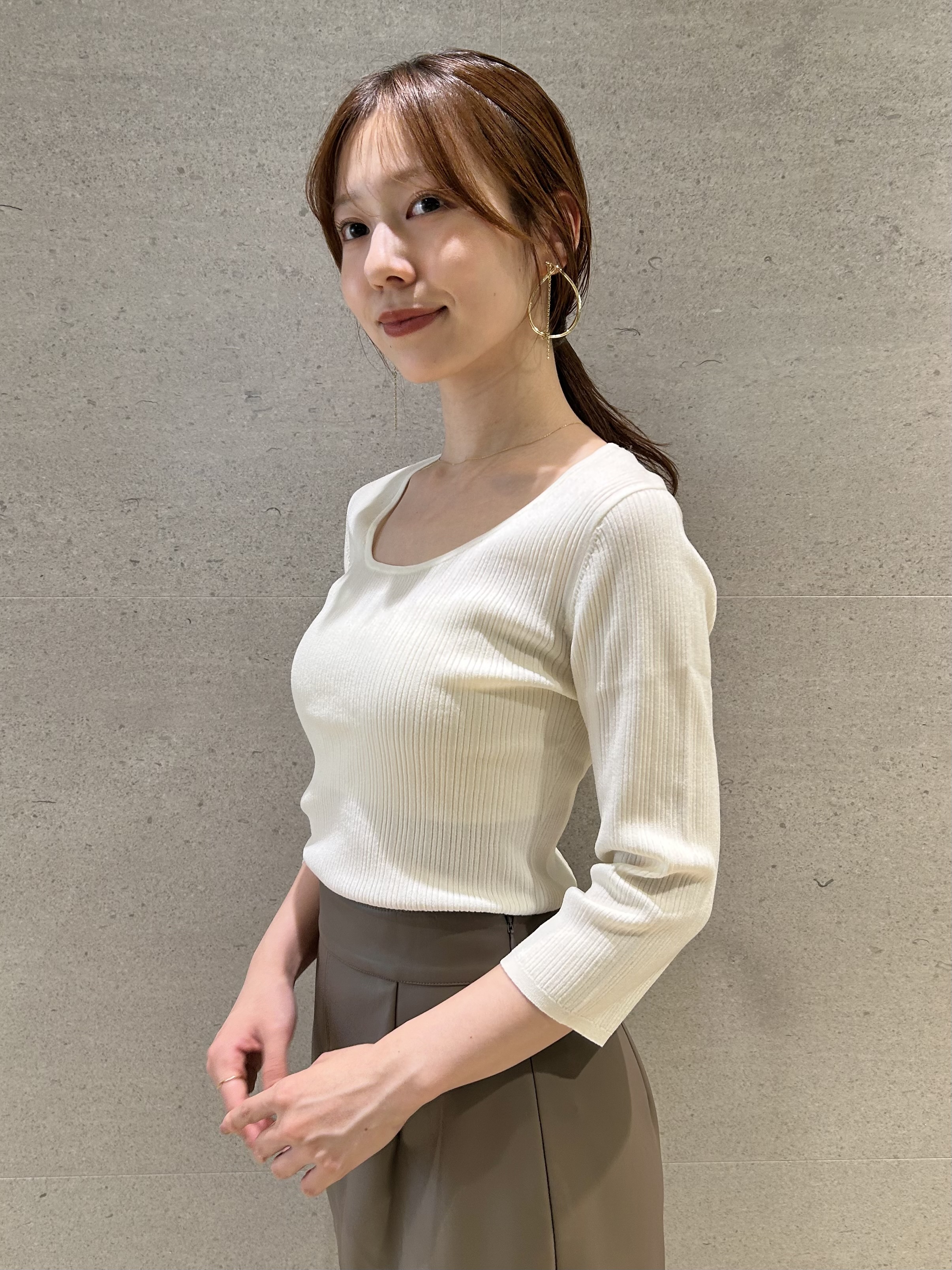 Uネックシンプルリブニットプルオーバー(ニット)｜トップス｜SNIDEL